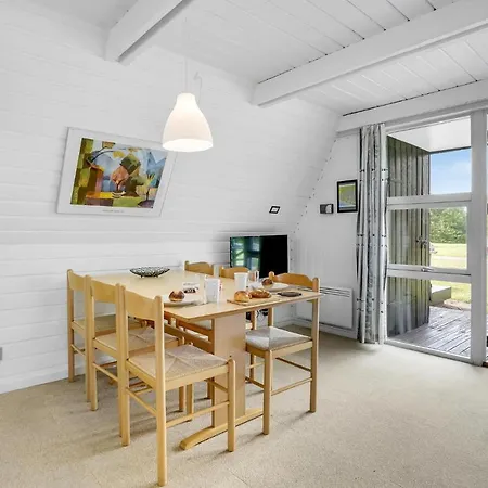 Hébergement de vacances Amazing In Rdby With 2 Bedrooms And Wifi
