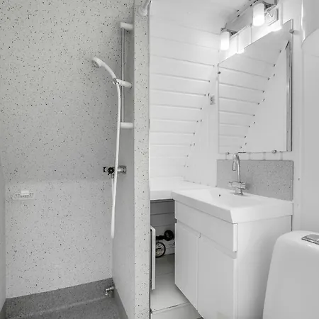 Amazing In Rdby With 2 Bedrooms And Wifi